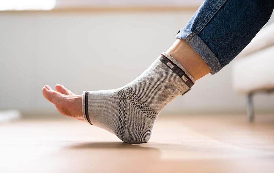 Best Ankle Braces In 2022 [Buying Guide] Gear Hungry