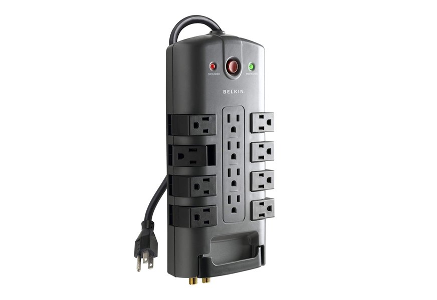 belkin 12-outlet pivot-plug power strip surge protector