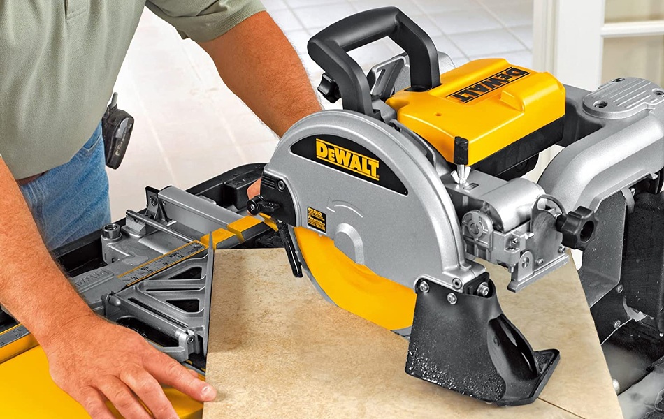 man using tile saw