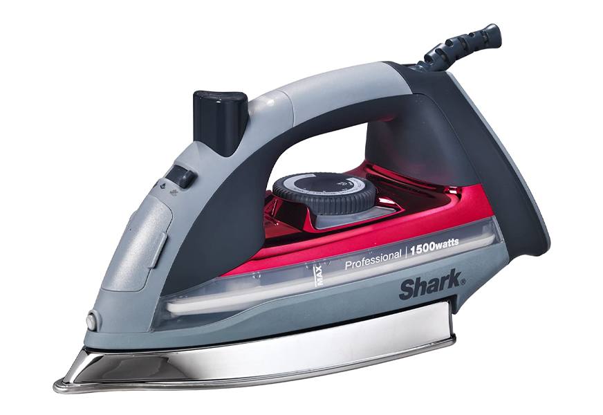 shark steam iron red