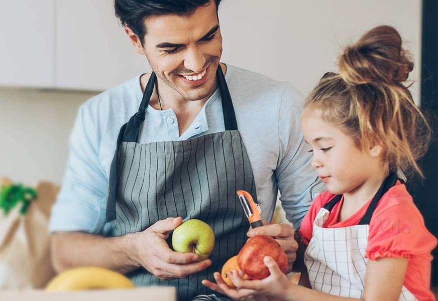 Best Vegetable Peelers In 2022 [Buying Guide] Gear Hungry