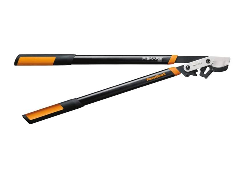 fiskars 32 inch powergear2 bypass lopper