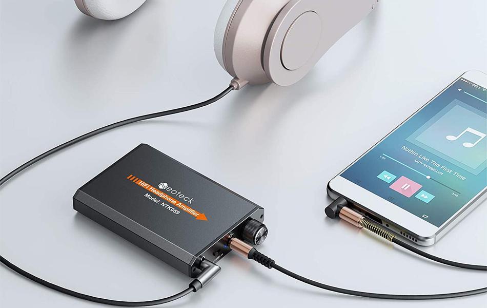 headphone amplifier headphones and phone