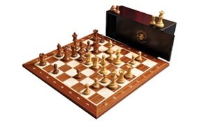 the library grandmaster chess set