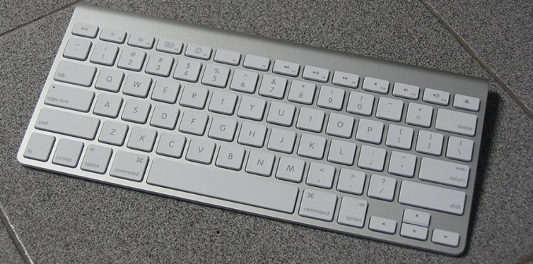 Apple Wireless Keyboard