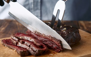 https://www.gearhungry.com/wp-content/uploads/bfi_thumb/best-steak-knives-header-6qymgpgyy7bdx0hjirdvp5m3y961g5qpv1rk19cb6xa.jpg