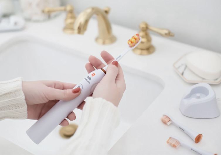 Brio SmartClean Sonic Toothbrush Your Personal Dental Hygienist