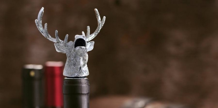 d & m stag animal wine pourer aerator