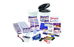 er emergency ready 10 person ultimate deluxe survival kit