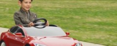 Radio Flyer – Tesla Model Kids Electric Car