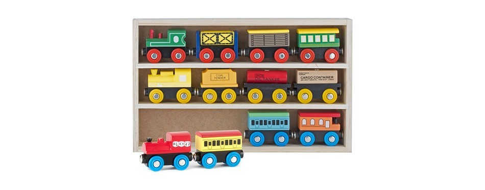 play22 wooden train set