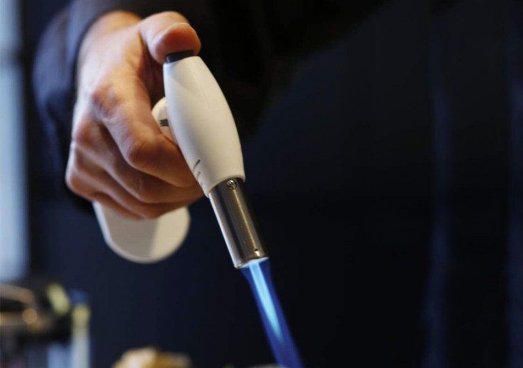 Dessert Made Easy—The Rosle Kitchen Torch GearHungry