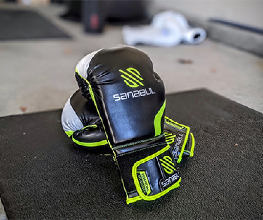 Sanabul Essential Gel A Knockout Pair of Boxing Gloves LaptrinhX / News