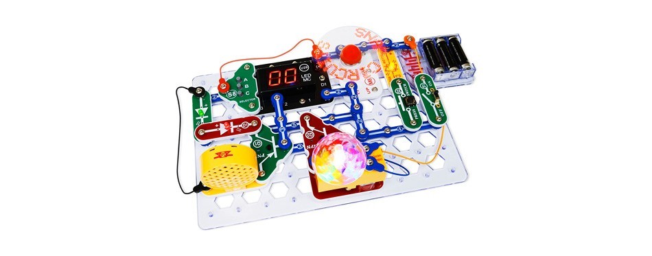 Best Gifts Toys for 13YearOld Boys 2021 [Buying Guide]  Gear Hungry