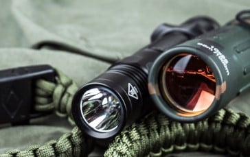 https://www.gearhungry.com/wp-content/uploads/bfi_thumb/tactical-flashlight-1-6qymghwdr5d0rhkjgz41w2iw9zfd05inpcad833jd1q.jpg