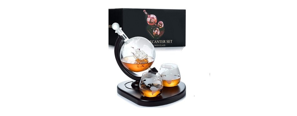 weebng whiskey decanter set